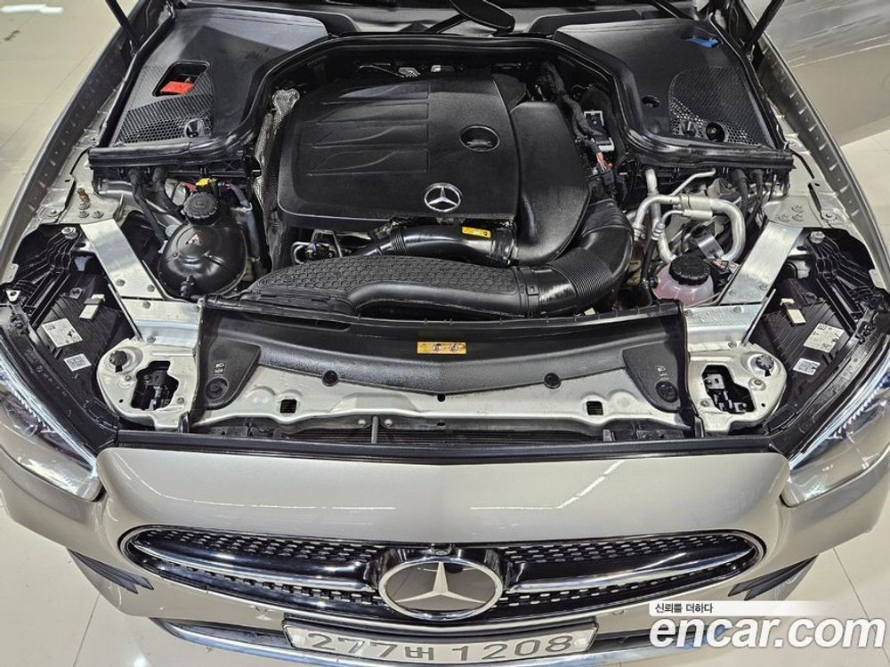 Mercedes-Benz E-Class W213 E350 4MATIC AMG Line (06.2022)