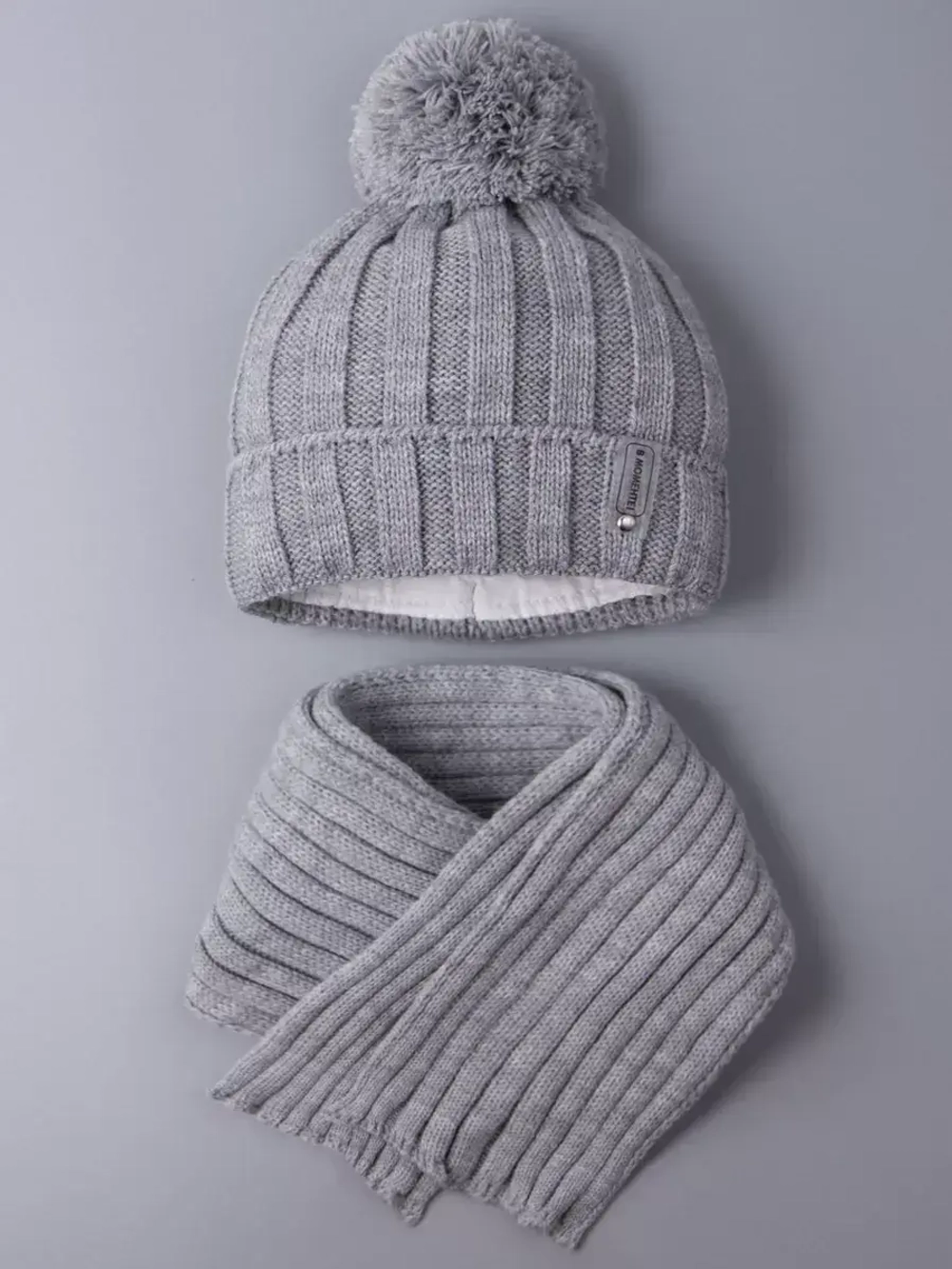 Шапка детская осенняя и шарф