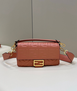 Fendi Baguette 27 cm