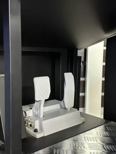 Гоночный симулятор «OutRun»