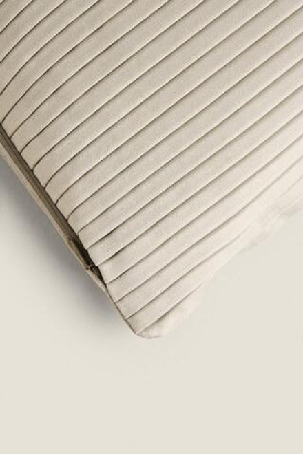 ZARA HOME БАРХАТНЫЙ ЧЕХОЛ ДЛЯ ДЕКОРАТИВНОЙ ПОДУШКИ, ЗЕЛЕНОВАТЫЙ