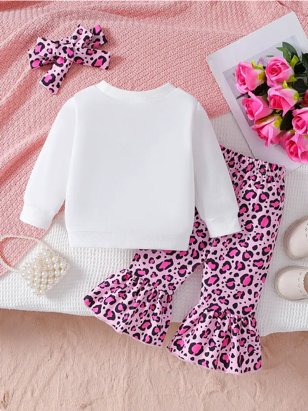 Летний костюм для девочки нарядный