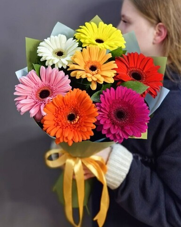 Букет из 7 гербер микс