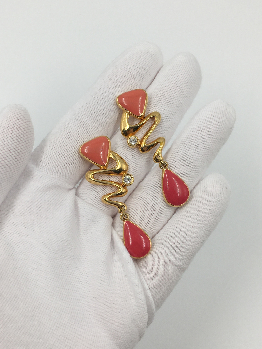 Серьги с розовой эмалью