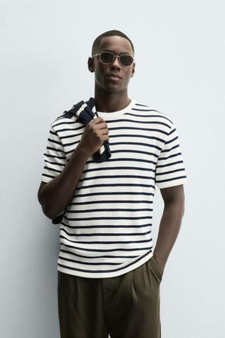 ZARA ФУТБОЛКА ИЗ РЕЛЬЕФНОЙ ТКАНИ ВАФЕЛЬНОГО ПЕРЕПЛЕТЕНИЯ, ЭКРЮ/ТЕМНО-СИНИЙ