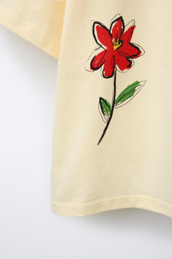 ZARA ФУТБОЛКА С ЦВЕТОЧНЫМ ПРИНТОМ И НАДПИСЬЮ, ЖЕЛТЫЙ