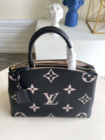 Louis Vuitton Grand Palais