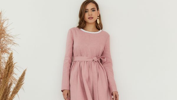 «У меня три таких платья в разных цветах, и все любимые» «У меня три таких платья в разных цветах, и все любимые»