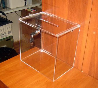 Ящик для анкет 300х200х300 врезной замок