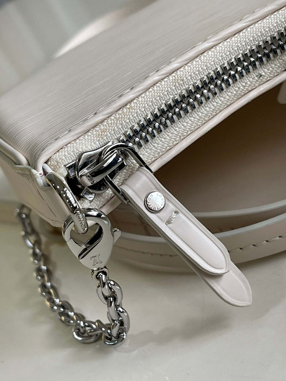 Louis Vuitton Easy Pouch
