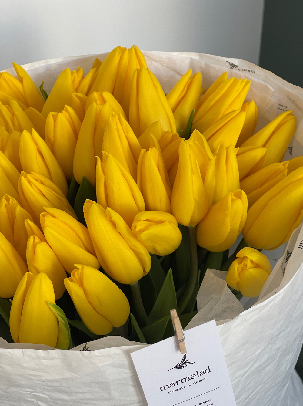Букет из 51 желтого тюльпана