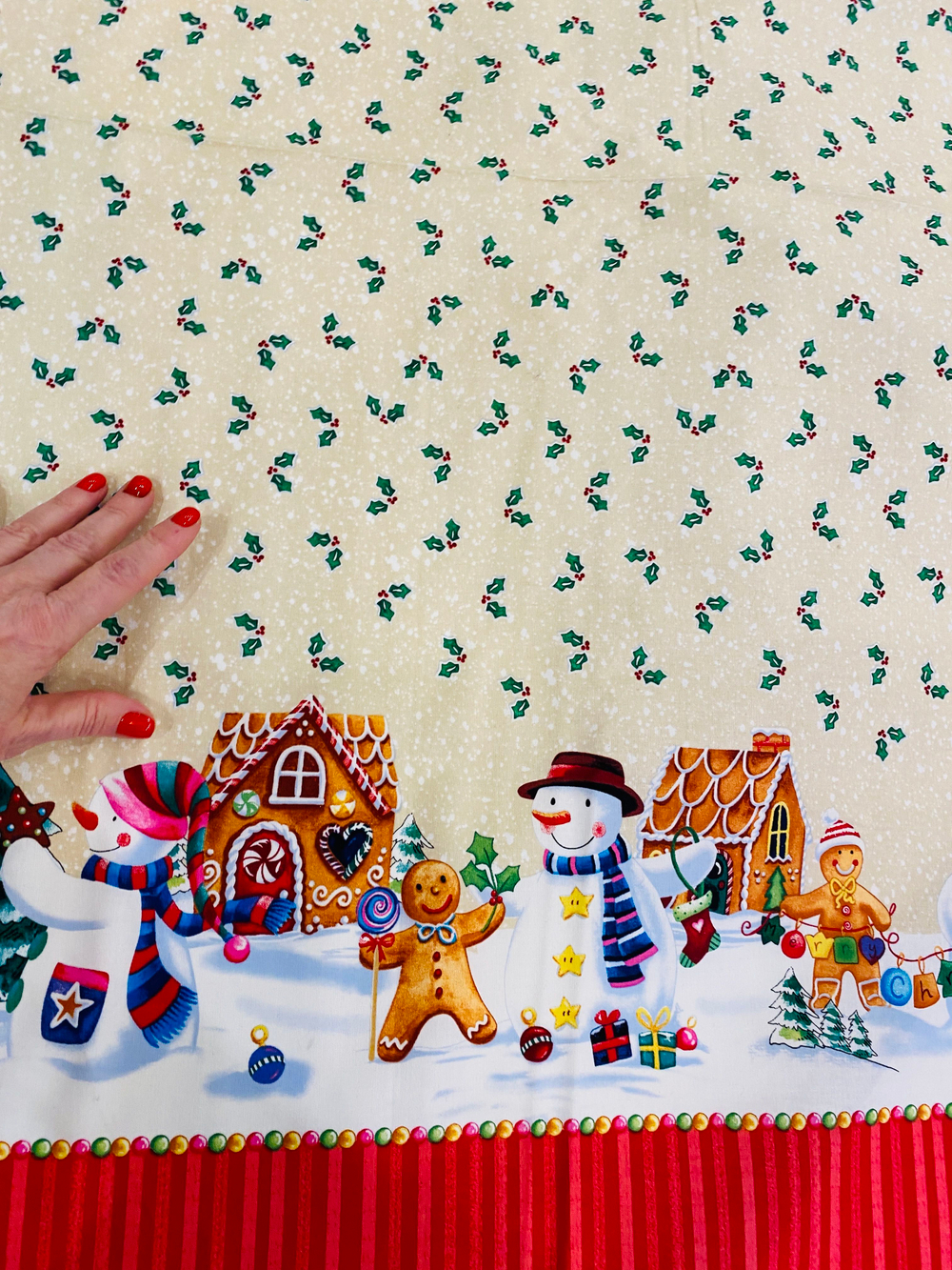 Ткань Новогодняя 100% хлопок. ш-110см цена за 1 м. (Италия)