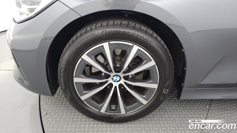 BMW 3 Series (G20) 320i (08.2020)