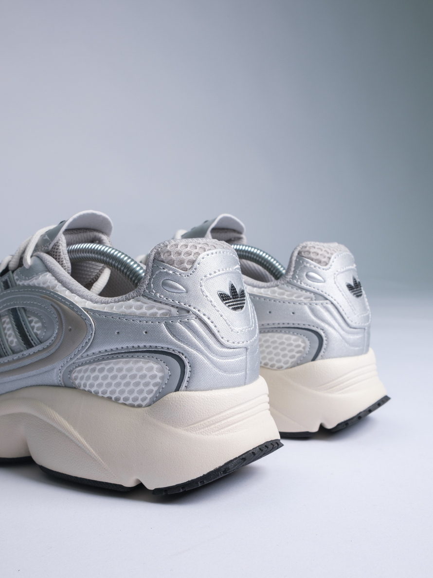 Кроссовки Adidas Ozmillen #IF4015 (сер.)