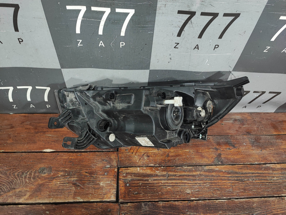 Фара правая LADA Granta 18-нв Б/У Оригинал 8450100856