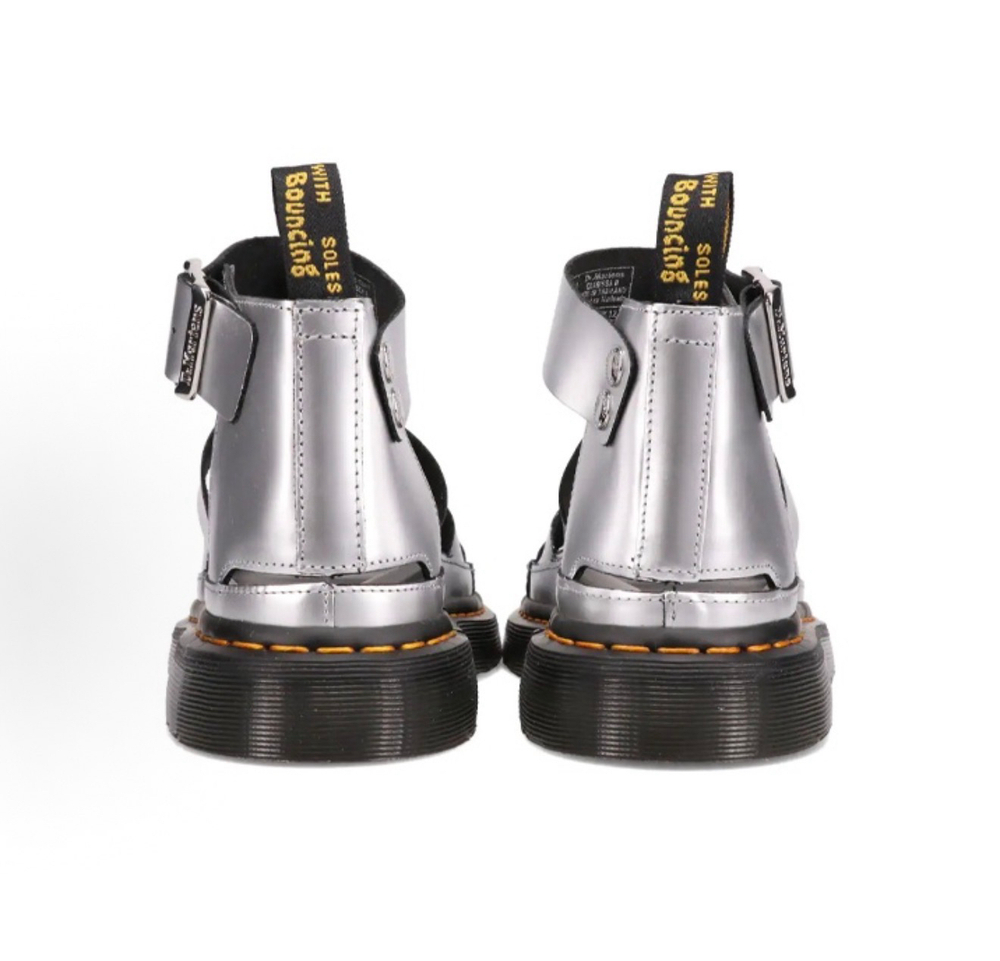 Сандалии Dr. Martens Clarissa II Metallic Leather Sandals in Silver