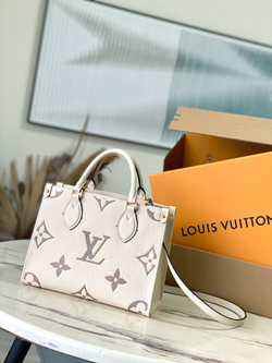 Louis Vuitton Onthego PM