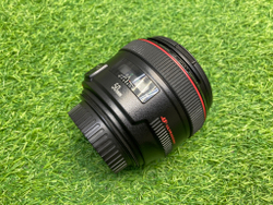 Canon EF 50mm 1.2L USM