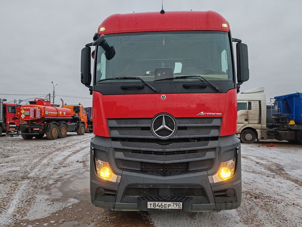 Mercedes-Benz Actros 6x4 Седельный тягач 2648 LS (Дизельный, 12,8 л, 476 л.с., АТ)