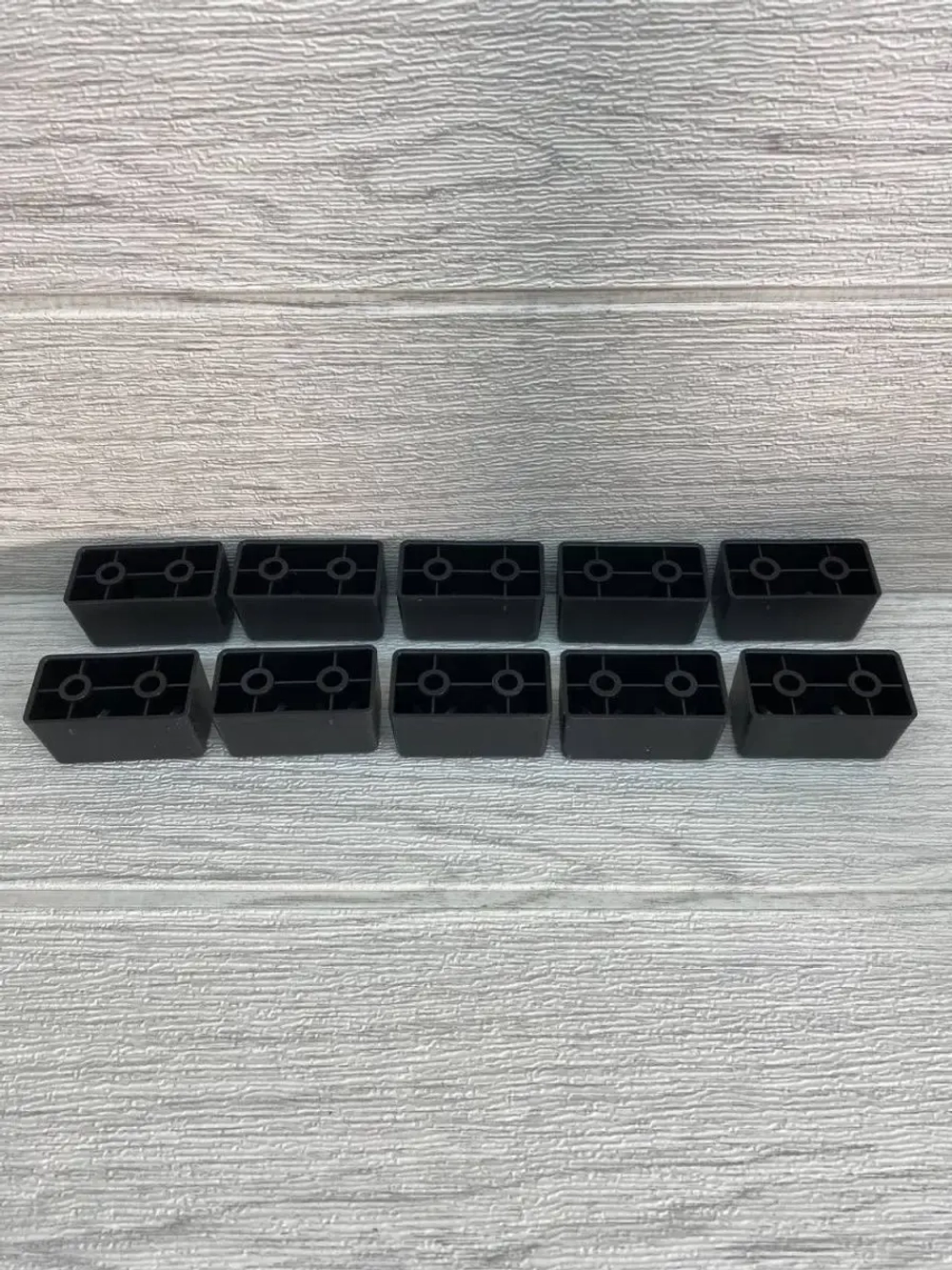 Пластиковые ножки для мебели дивана шкафа тумбочки стола