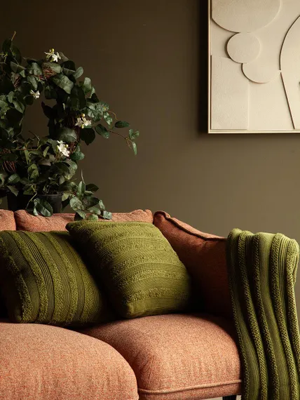 Плед из хлопка с буклированной вязкой оливкового цвета из коллекции essential, 130х170 см