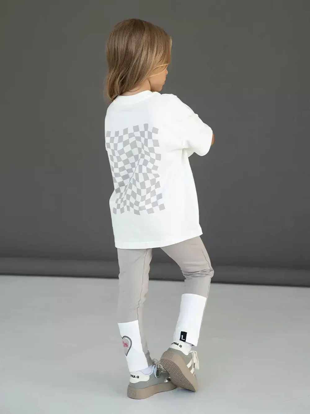 Костюм для девочки спортивный на осень