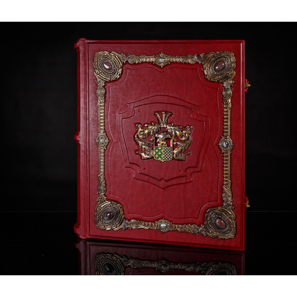 Большая семейная родословная книга "Дворянский герб", натуральная кожа (красная)
