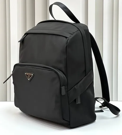 Рюкзак Prada Re-nylon и сафьяновой кожи, черный