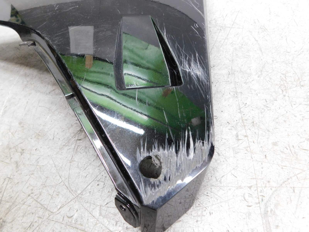 Пластик боковой левый Honda VFR800 64325-MJM-D000