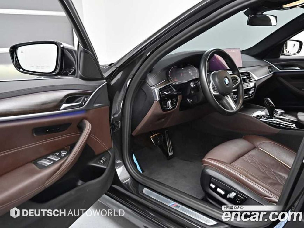 BMW 5 Series (G30) 523d xDrive M Sports (10.2020)
