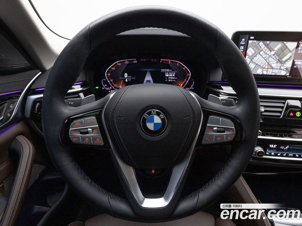 BMW 5 Series (G30) 530i Luxury (04.2021)