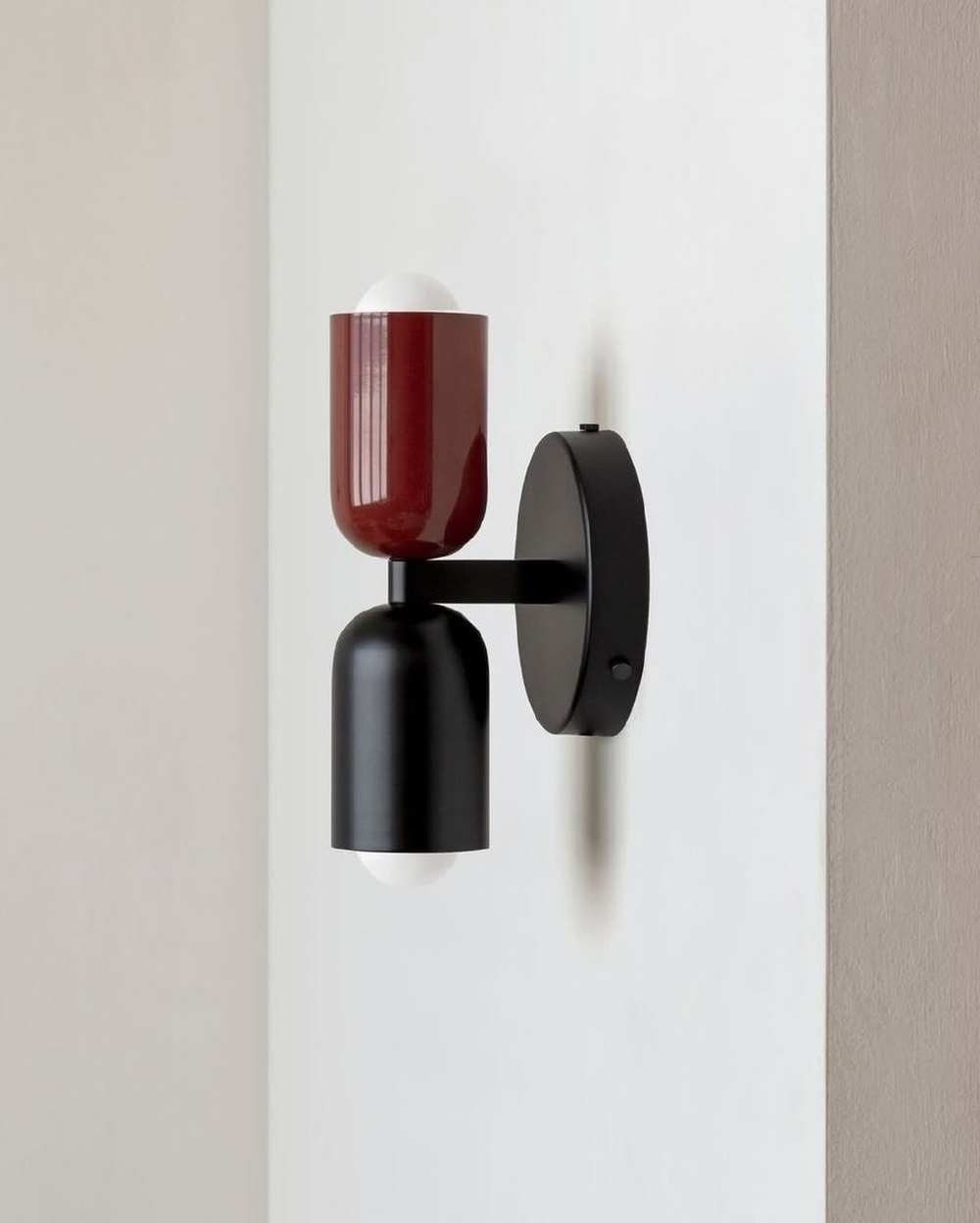 Яркие настенные бра