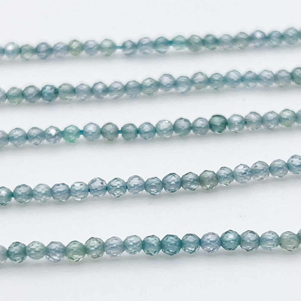 Фианит (кубический цирконий), цвет морской волны, размер 2 мм, цена за нить около 195 шт (38 см)