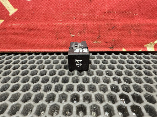 Кнопка сигнала заднего хода