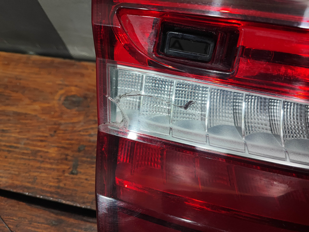 Фонарь задний левый Hongqi HS7 1 19-23 Б/У Оригинал 3716075DA01