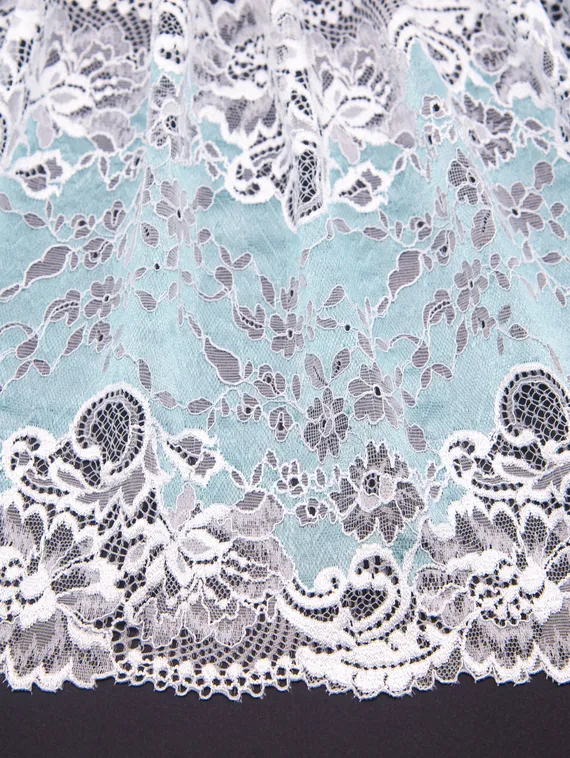 03-169 Кружево эластичное 23 см, бирюза/белый