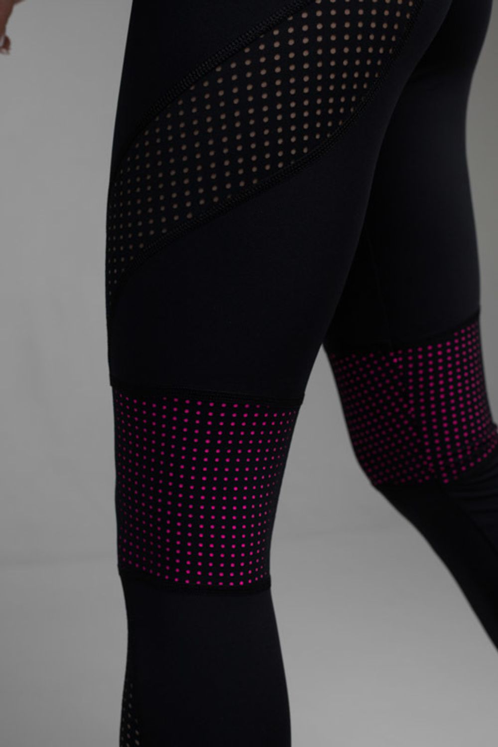 Леггинсы со вставками Neon Perforation Pink