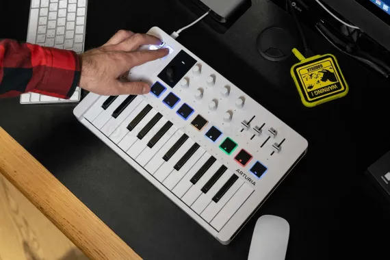 Arturia MiniLab 3
