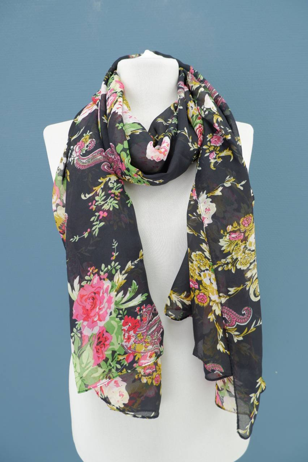 Шарф ROSSINI контрастный, новый