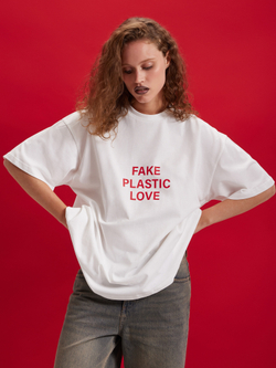Футболка Plastic love, молочная