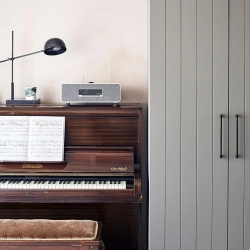Ruark R3S Soft Grey — комбинированная стереосистема с CD, радио и стримингом