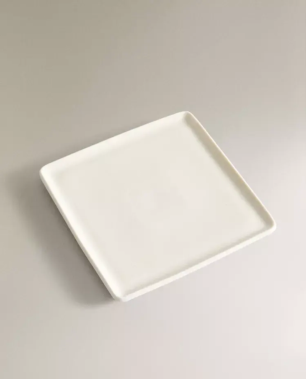 ZARA HOME МЫЛЬНИЦА ДЛЯ ВАННОЙ ИЗ КЕРАМИКИ, БЕЛЫЙ