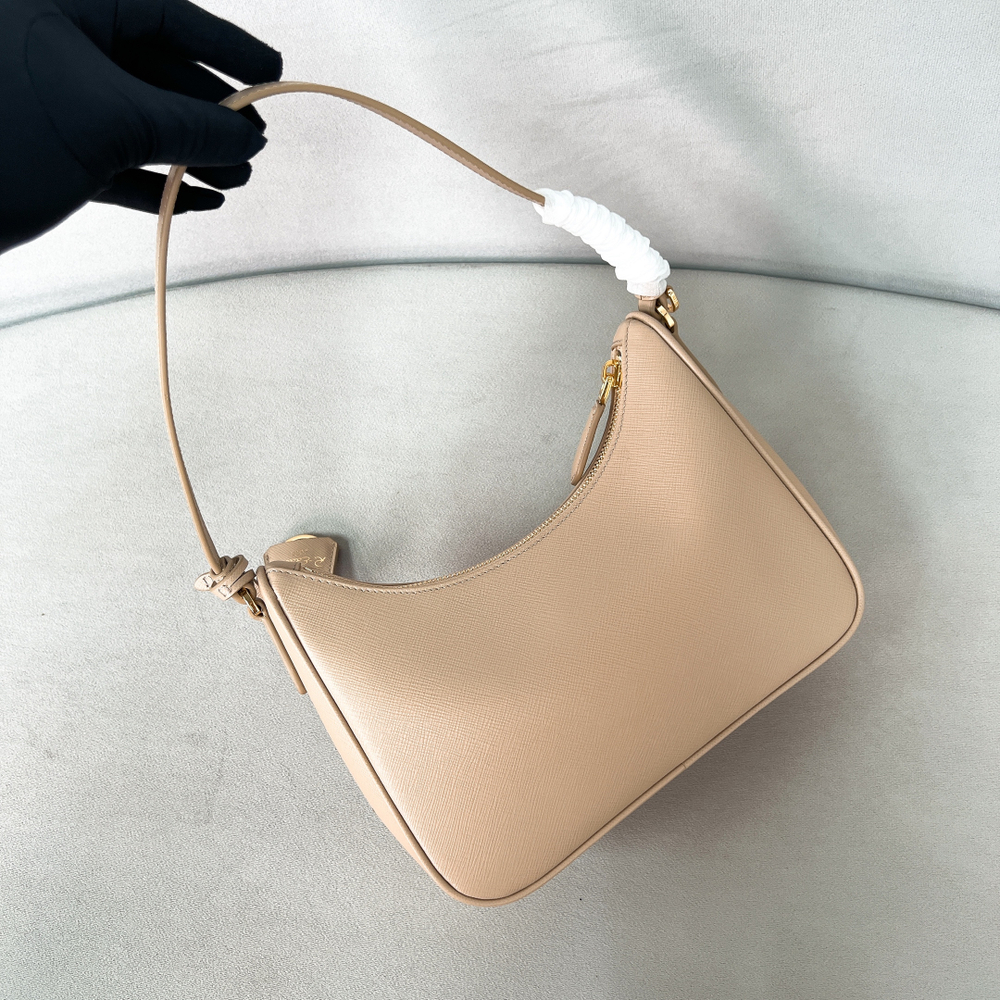 Prada Re-Edition 2005 Saffiano