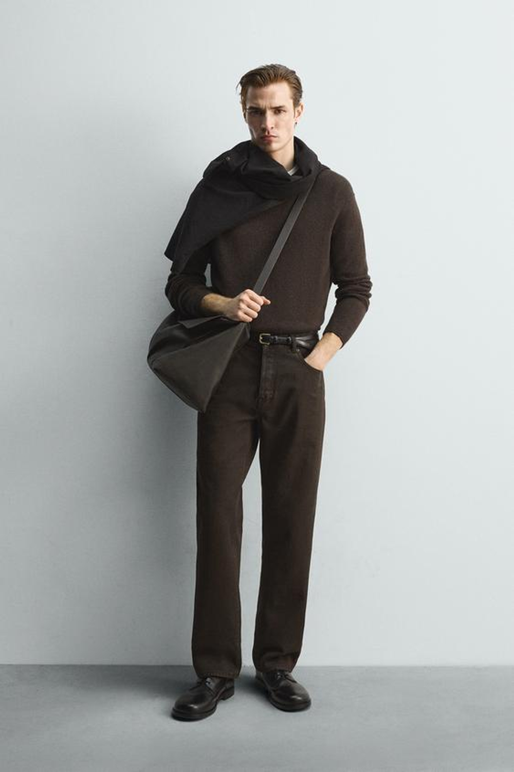 ZARA ДЖИНСЫ STRAIGHT FIT С ВОЩЕНЫМ ПОКРЫТИЕМ, КОРИЧНЕВЫЙ