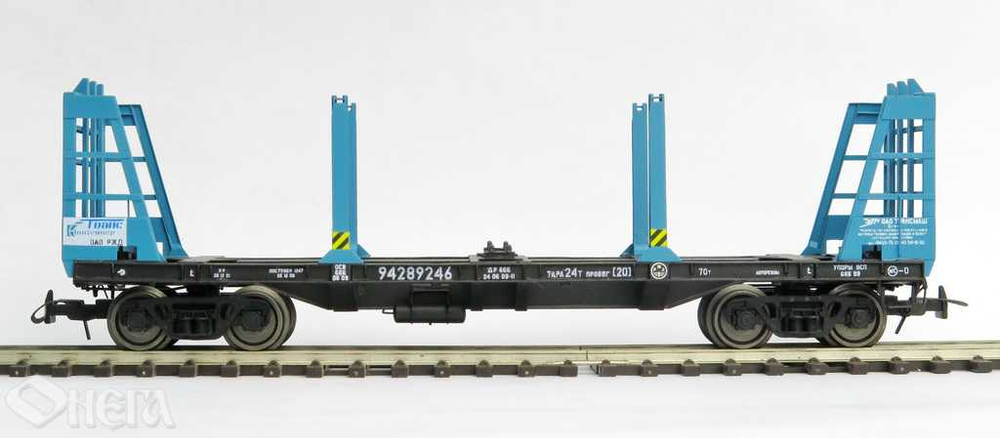 4-осная платформа для перевозки лесоматериалов и крупнотоннажных контейнеров с доп.стойками РЖД