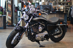 Harley-Davidson® Sportster® 1200 Custom Midnight Blue