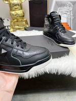Кроссовки Valentino