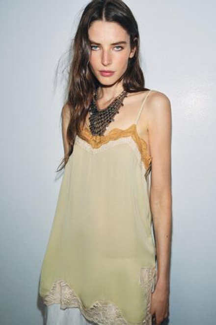 ZARA ТОП НА БРЕТЕЛЯХ С КРУЖЕВОМ — ZW COLLECTION, ЛАЙМОВЫЙ