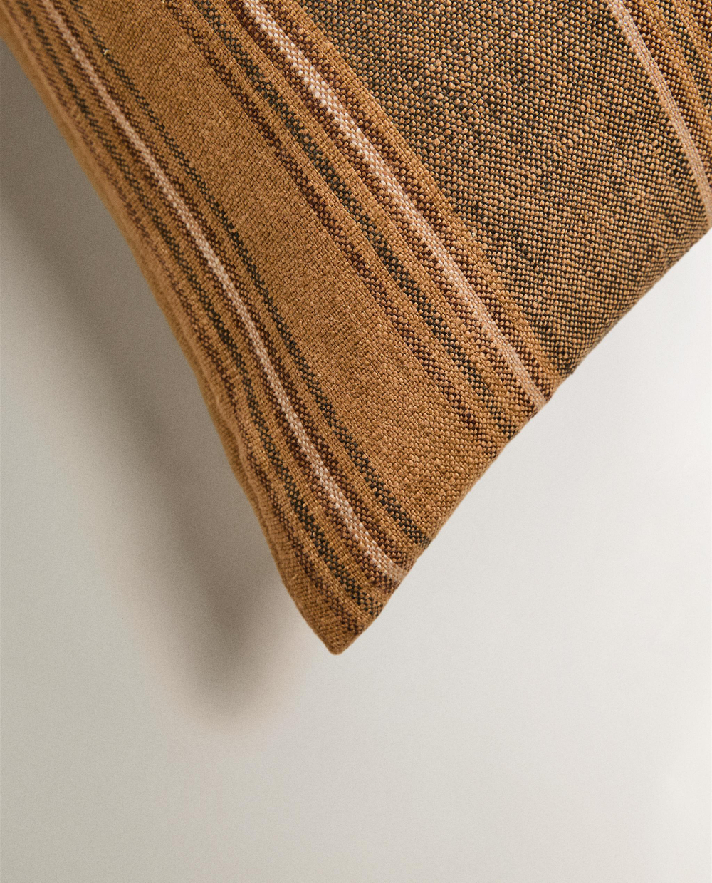 Zara Home наволочка декоративная из льна, песочный, в полоску, 40x60 см