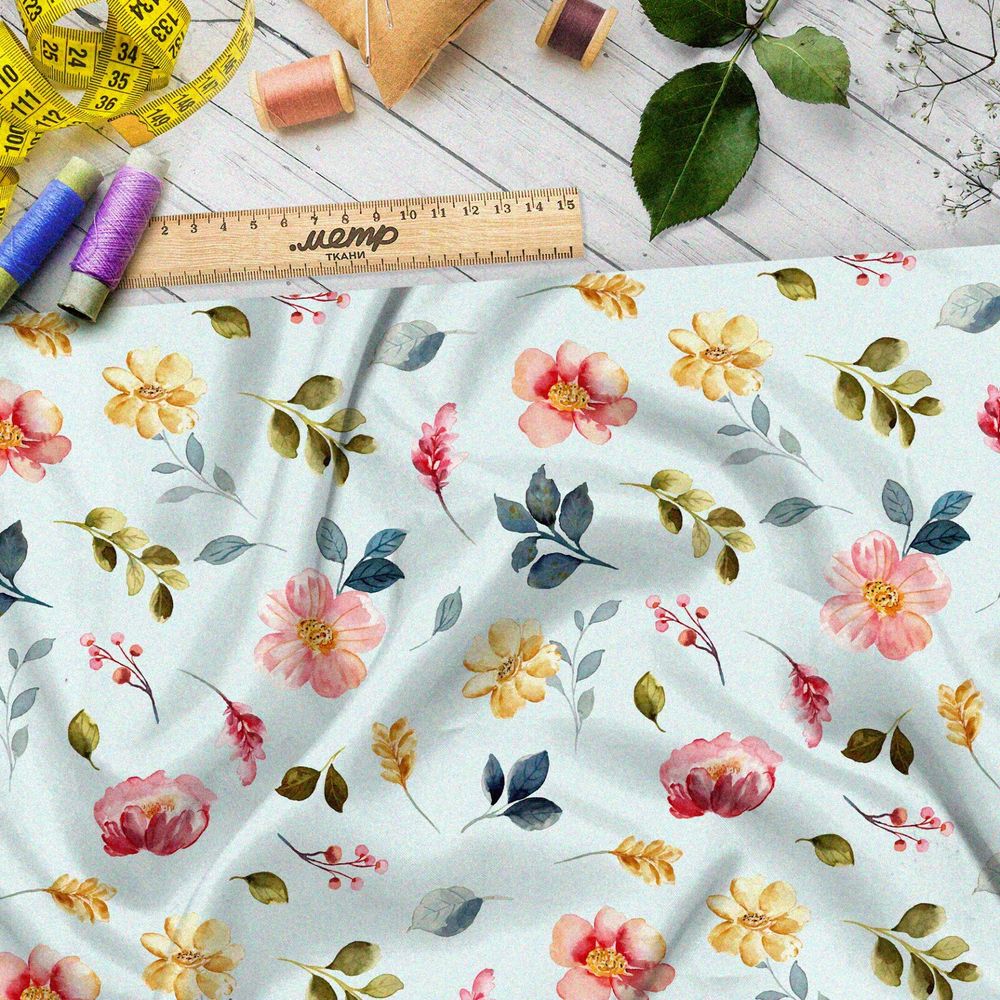 Ткань шелк Армани яркие полевые цветы и листья на белом фоне